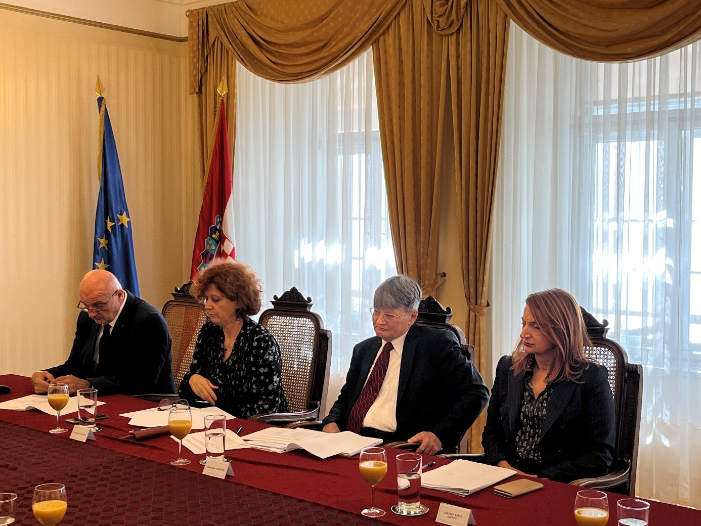 Predsjednik Vrhovnog suda Republike Hrvatske sa suradnicima